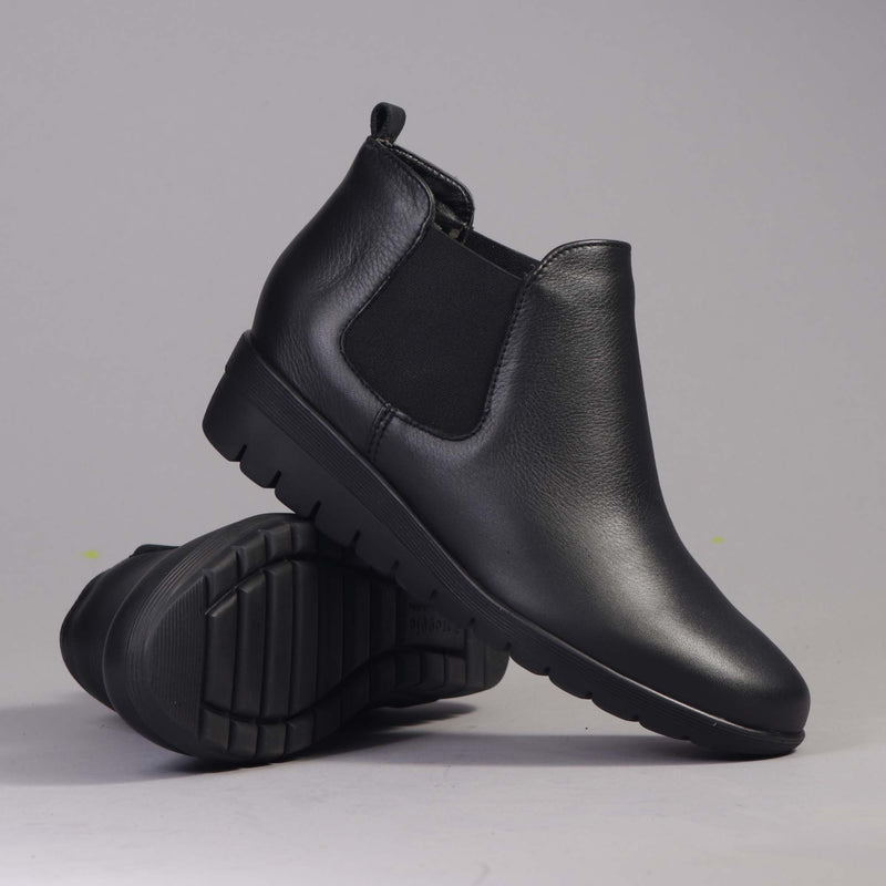 Chelsea Ankle Boot in Black - 12452 - Froggie Shoes