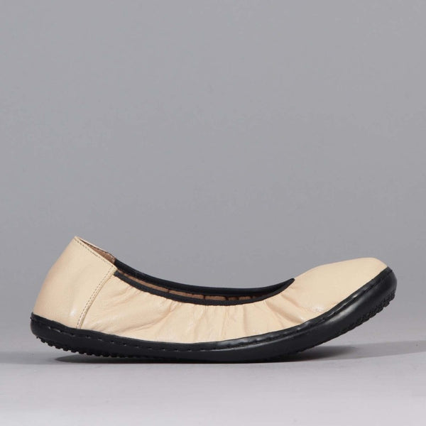 Elasticated Barefoot Pump with Removable Footbed in Cream Multi