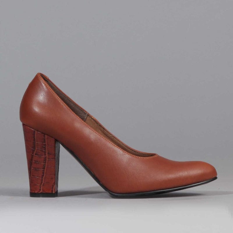 Pointed Court Shoes with Block High Heel in Chestnut