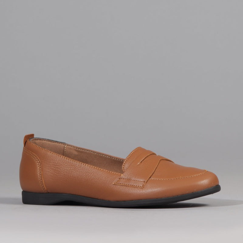 Flat Loafer in Tan - 12644 - Froggie Shoes