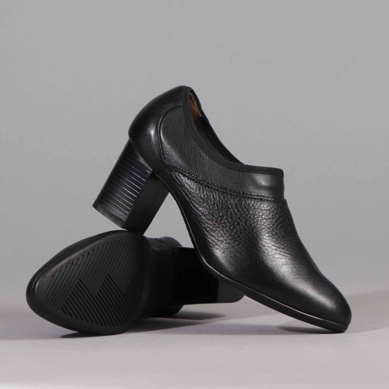 Froggie Block Heel Shoe in Black
