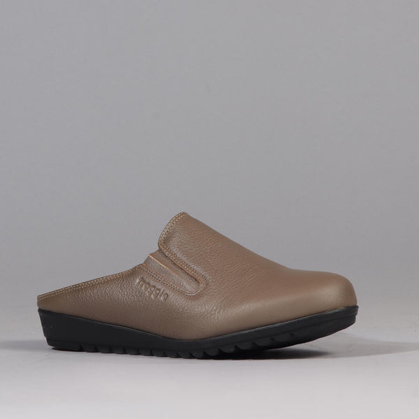 Slip-on Mule Sandal in Stone - 12725