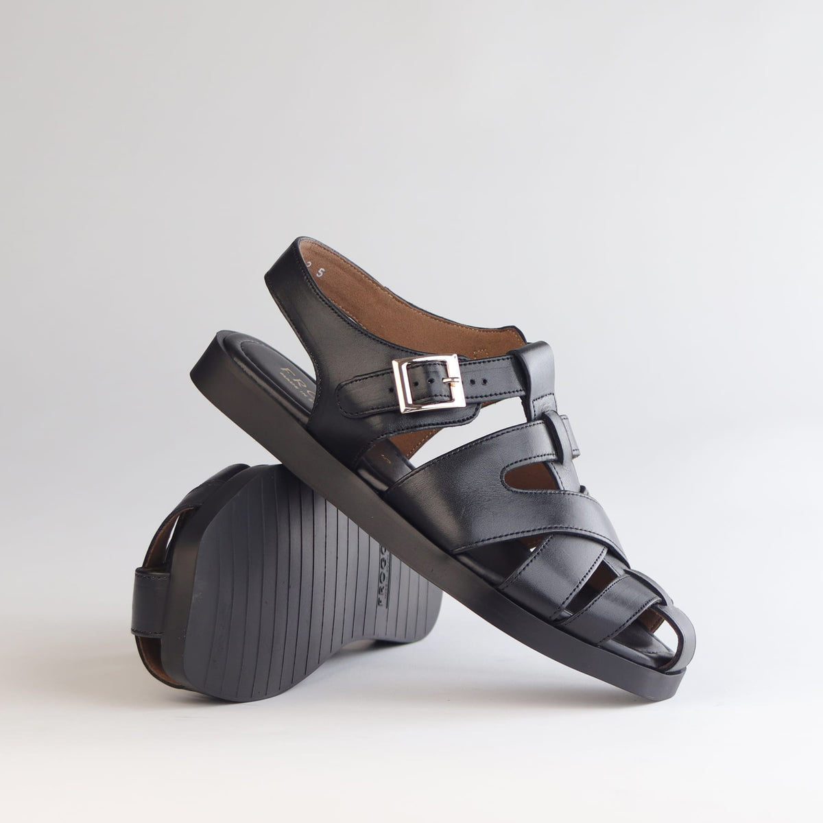Chunky Fisherman Sandal