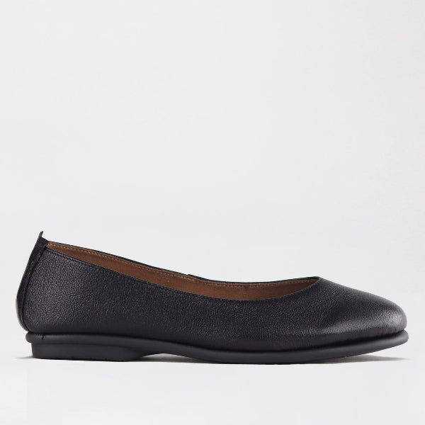 Factory Shop Shoes 4 / Black / 12546 Flat Pump in Black - 12546