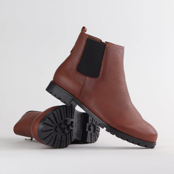 Froggie Shoes Shoes Chelsea Ankle Boot in Chestnut - 12435