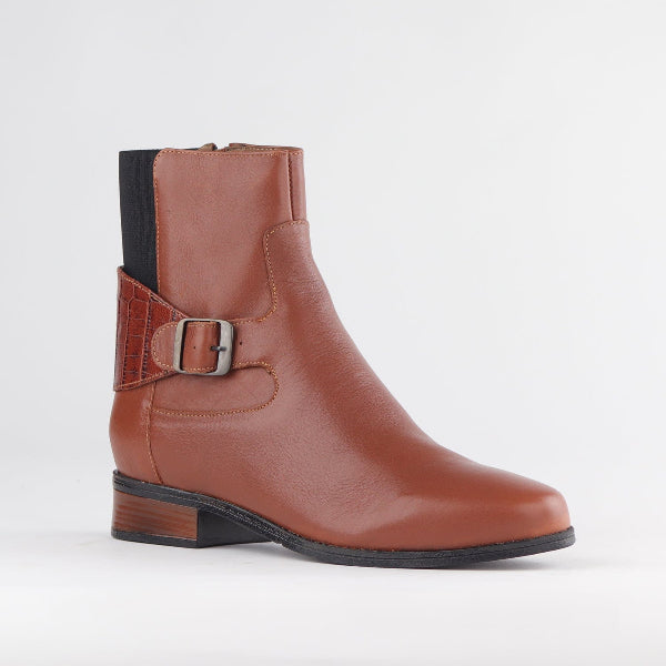 Froggie Shoes Shoes Flat Ankle Boot with Elastic in Chestnut - 12605