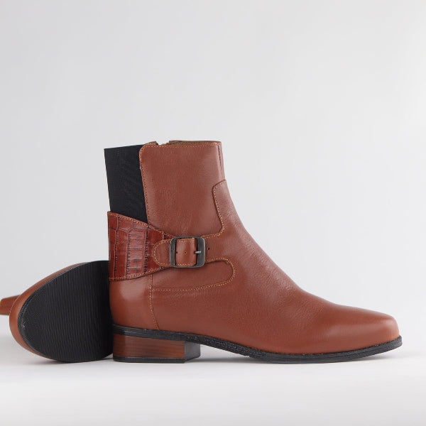 Froggie Shoes Shoes Flat Ankle Boot with Elastic in Chestnut - 12605