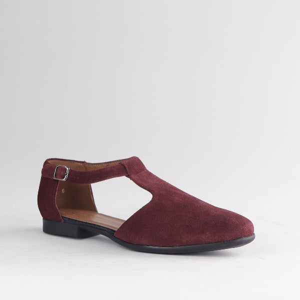 Froggie Shoes Shoes Mary Jane flat with a T-strap twist in Burgundy - 13028