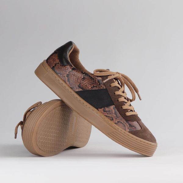 Froggie Shoes Shoes Retro Lace-up Sneaker in Python Multi -12795
