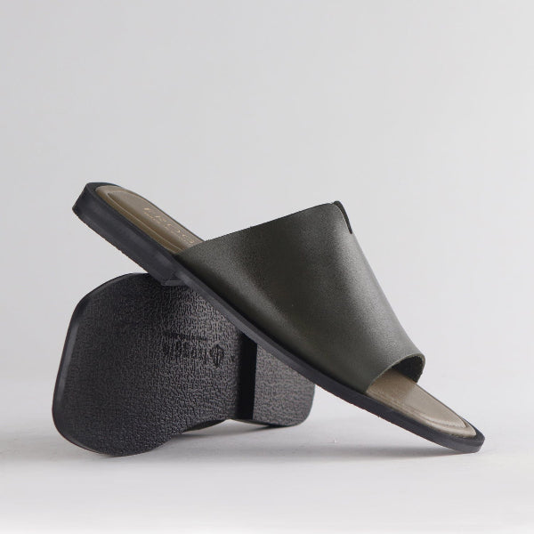 Froggie Shoes Shoes Unlined Leather Slide in Forest - 12862