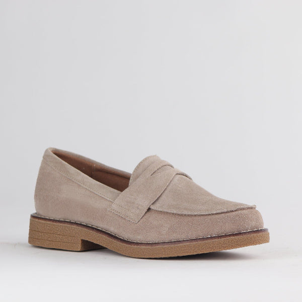 Froggie Shoes Shoes Penny Loafer in Beige - 12778