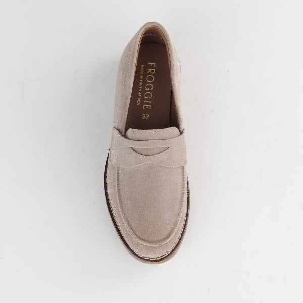 Froggie Shoes Shoes Penny Loafer in Beige - 12778