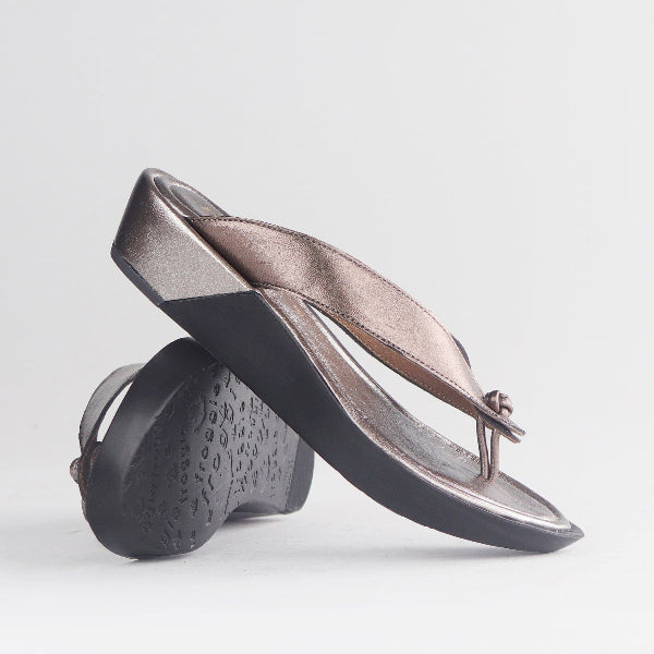 Froggie Shoes Shoes Rox Thong Sandal in Lead Metallic - 10737