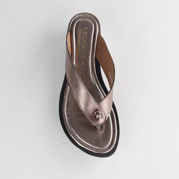 Froggie Shoes Shoes Rox Thong Sandal in Lead Metallic - 10737