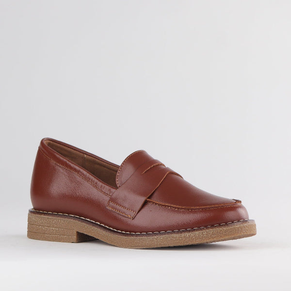Froggie Shoes Shoes Penny Loafer in Chestnut - 12778