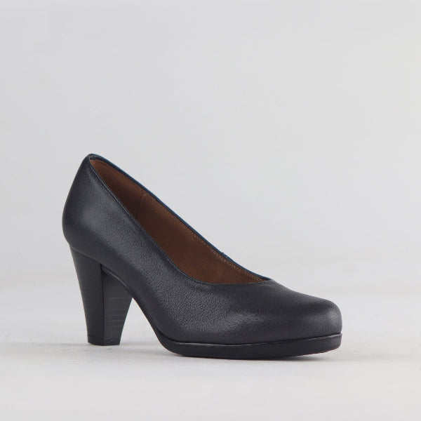 Factory Shop Shoes Court Shoe in Black - 12637
