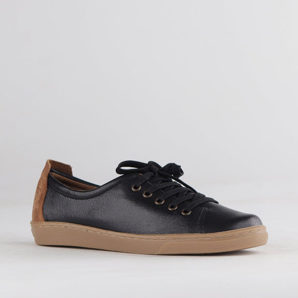 Factory Shop Shoes Lace-up Sneaker in Black - 12854