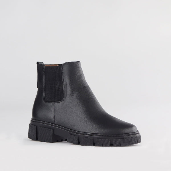 Froggie Shoes Shoes Chunky Sole Ankle Boot in Black - 12773