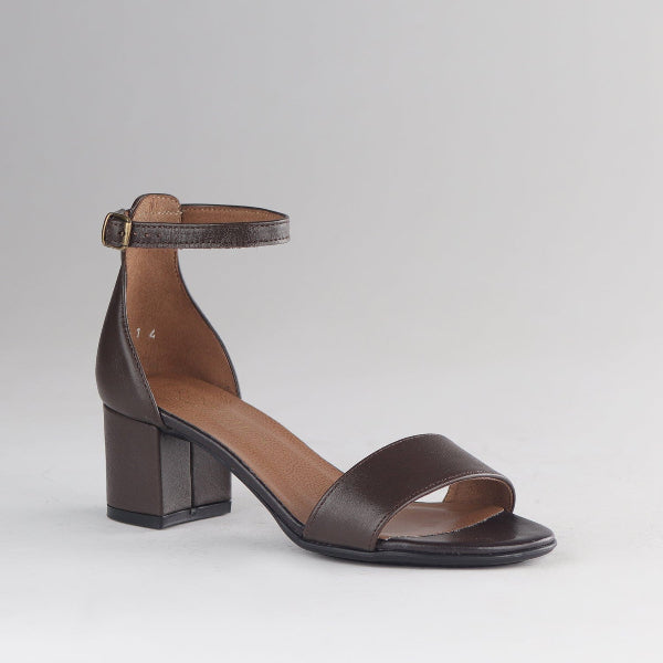 Froggie Shoes Shoes Closed back ankle strap sandal in Brown - 11879