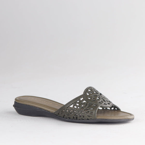 Froggie Shoes Shoes Cut Out Mule Flat Sandal in Forest - 12916