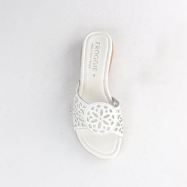 Froggie Shoes Shoes Cut Out Mule Flat Sandal in White - 12916