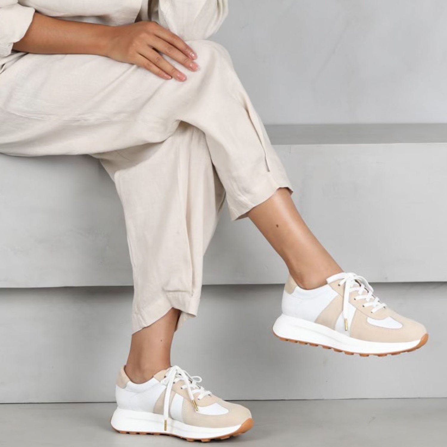 Froggie Shoes Shoes Lace-up Sneaker in Ice White -12688