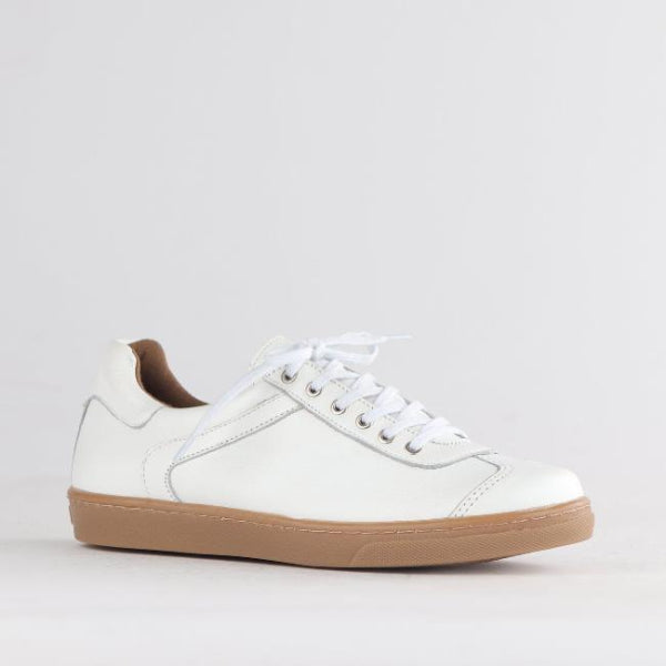 Froggie Shoes Shoes Lace-up Sneaker with Removable Footbed in White - 12814