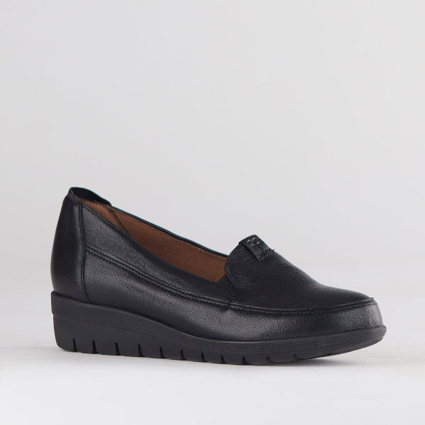 Froggie Shoes Shoes Loafer with Removable Footbed in Black - 12842