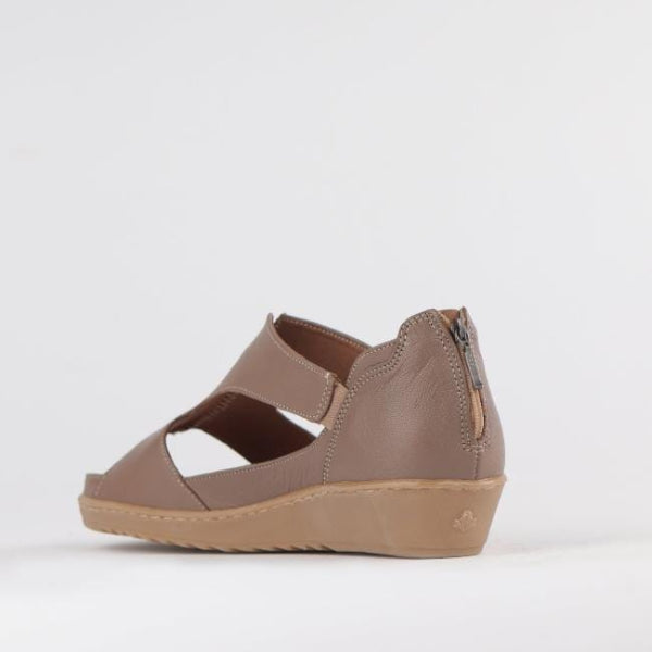 Froggie Shoes Shoes T-bar Sandal with Removable Footbed in Stone - 12707