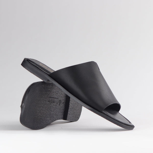 Froggie Shoes Shoes Unlined Leather Slide in Black - 12862