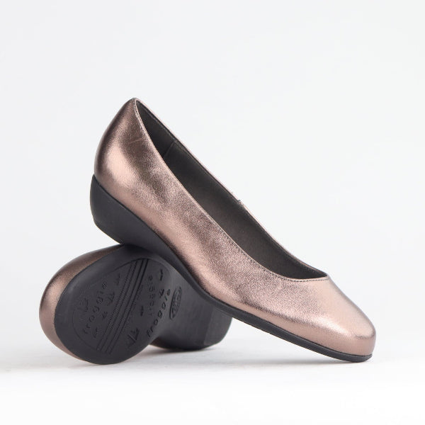 Froggie Shoes Shoes Wider Fit Court Shoe in Lead - 10099