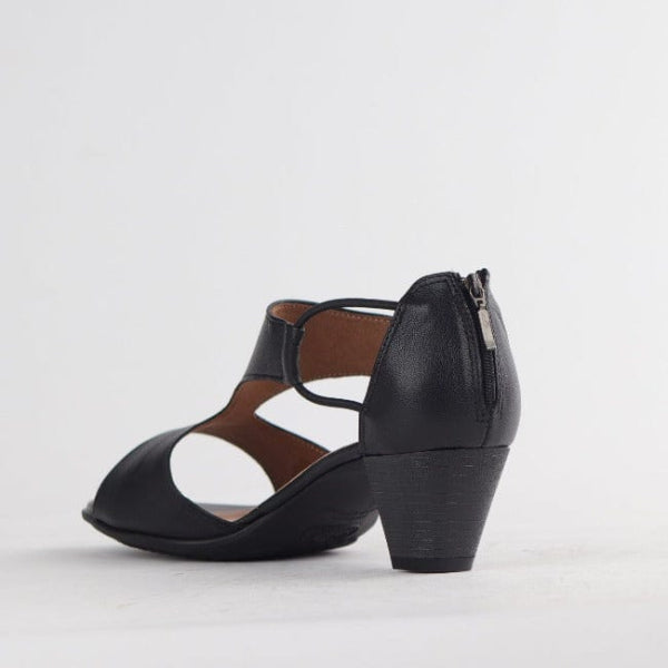 Froggie Shoes Shoes Wider Fit T-Bar Heel in Black - 11645