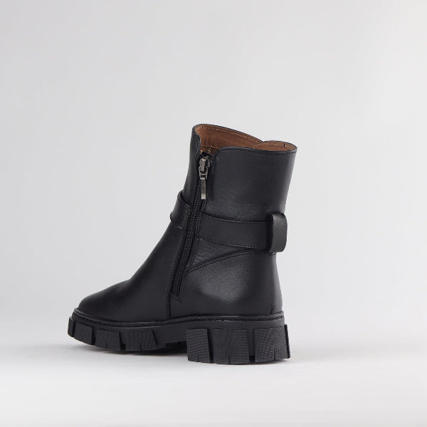 Froggie Shoes Shoes Ankle Boot with a Chunky Twist Sole and Strap in Black - 12799