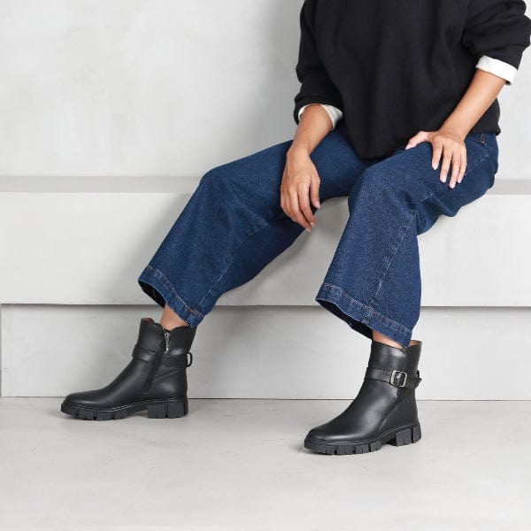 Froggie Shoes Shoes Ankle Boot with a Chunky Twist Sole and Strap in Black - 12799