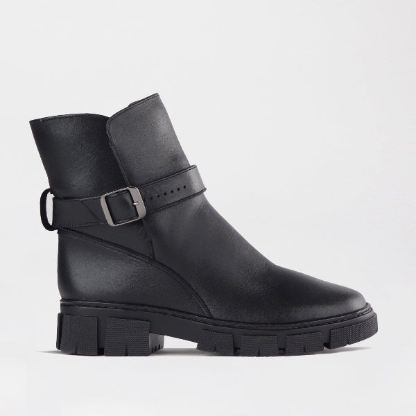 Froggie Shoes Shoes C36 / Black / 12779 Ankle Boot with a Chunky Twist Sole and Strap in Black - 12799