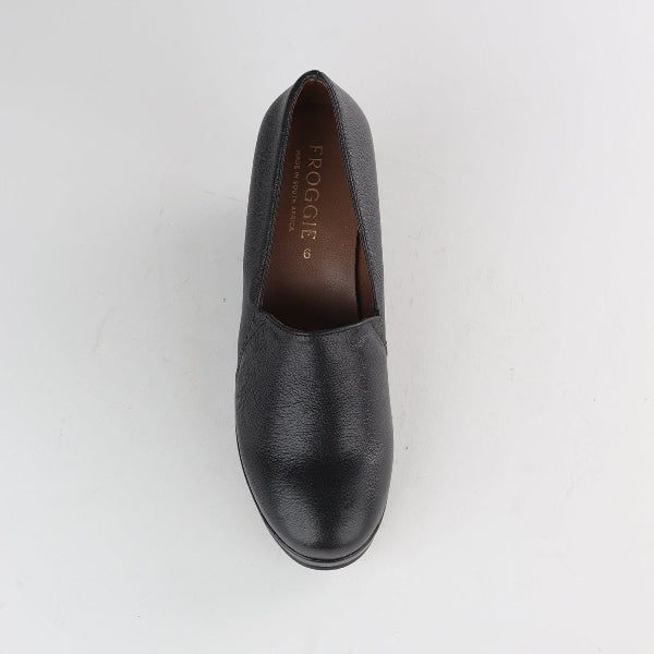 Froggie Shoes Shoes Closed Wedge in Black - 12911