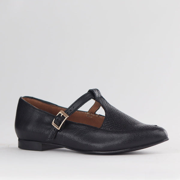 Froggie Shoes Shoes Flat Pointed T-bar Pump in Black - 12783