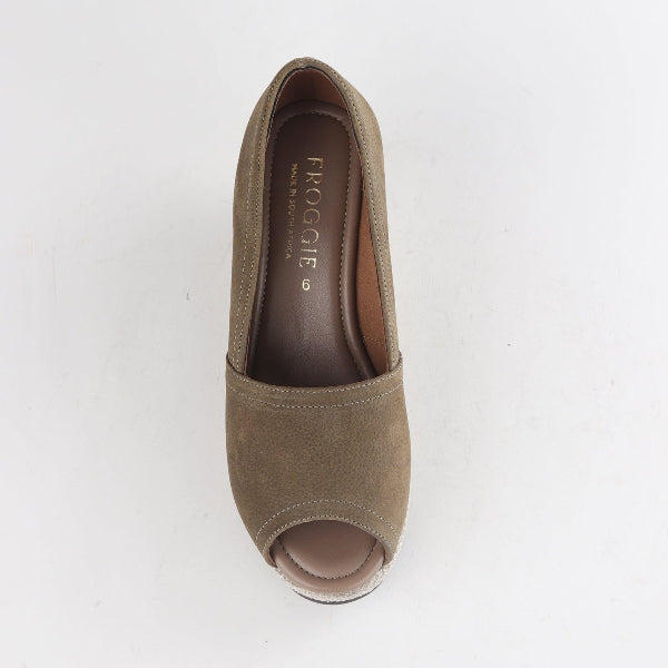 Froggie Shoes Shoes Peep Toe Wedge in Forest - 11171