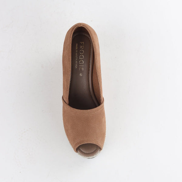 Froggie Shoes Shoes Peep Toe Wedge in Tobacco - 11171