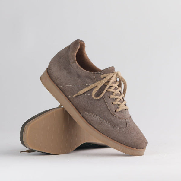 Froggie Shoes Shoes Suede Sneaker in Carbon - 12896