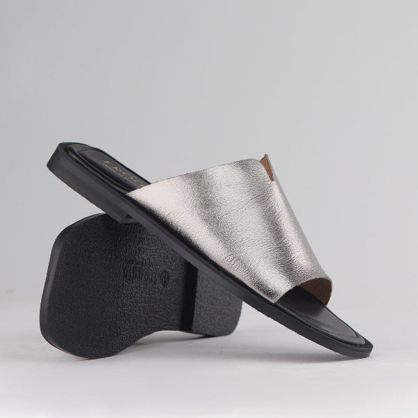 Froggie Shoes Shoes Unlined Leather Slide in Pewter - 12862