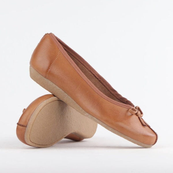 Factory Shop Shoes Pump with the Bow in Tan - 12564