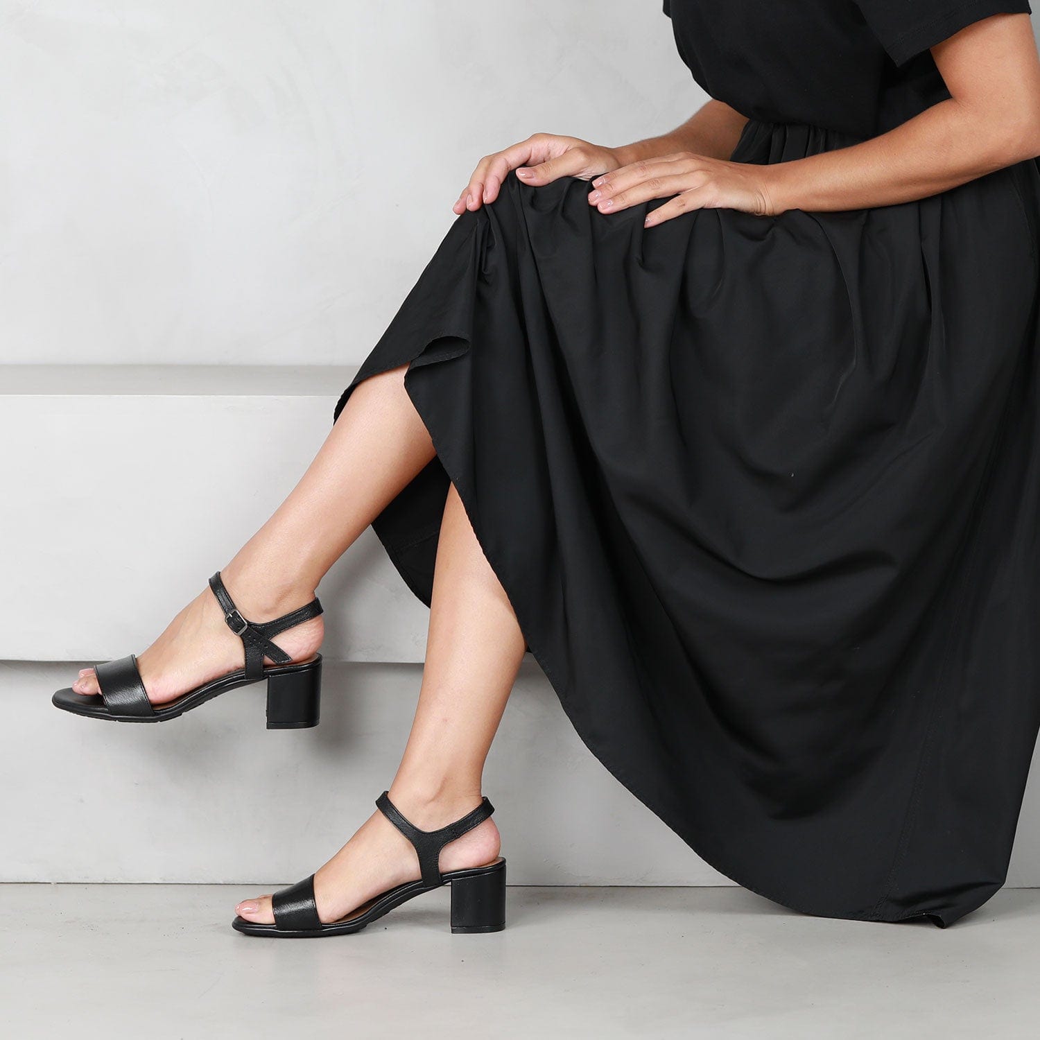 Factory Shop Shoes Block Heel Slingback Sandal in black - 12549