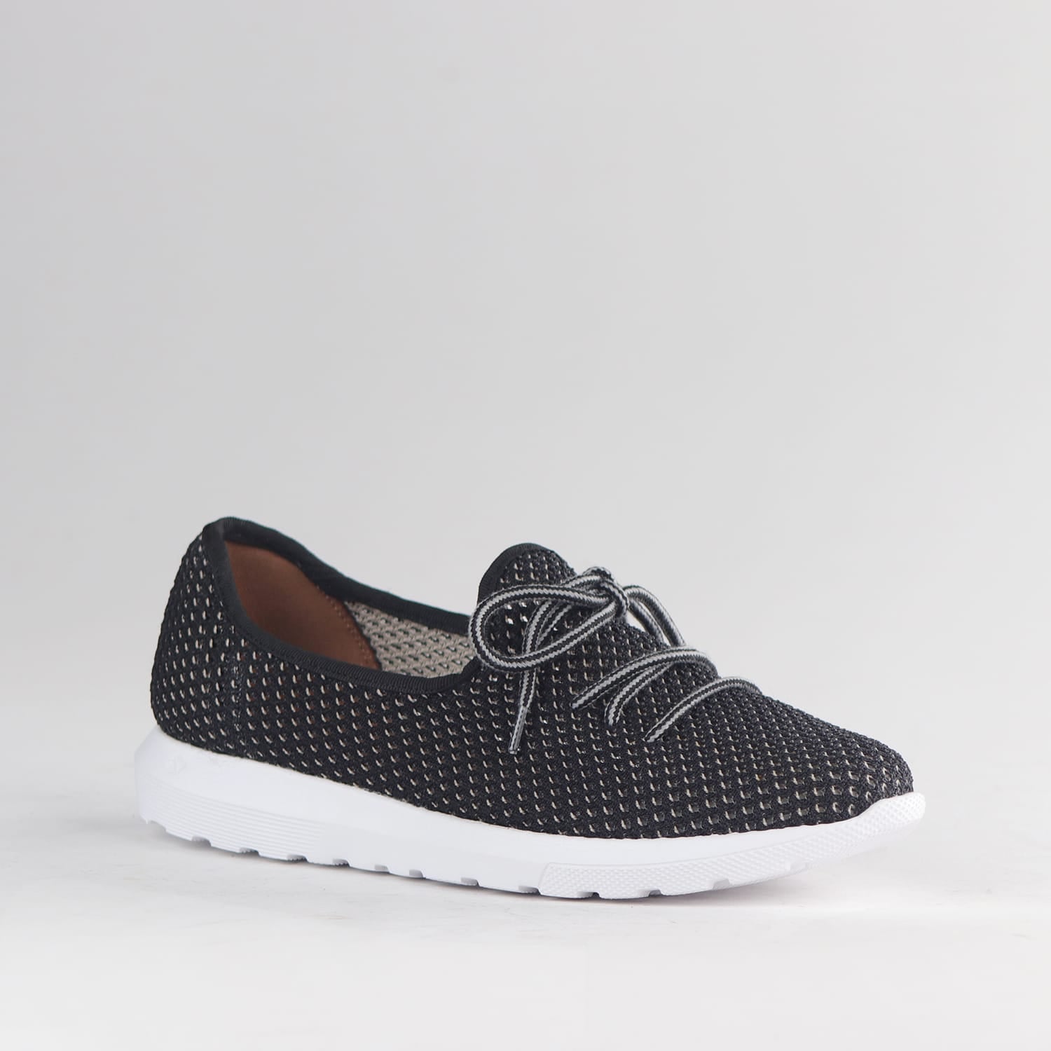 Factory Shop Shoes Froggie Women’s Featherlight Sneaker- Black Woven Fabric- 13046