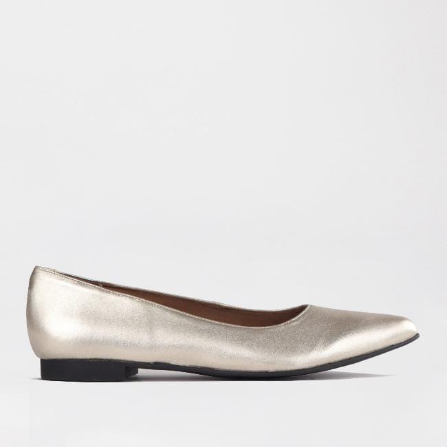Gold pointed court shoes shop