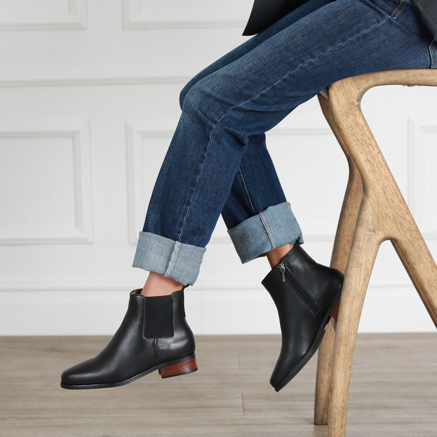 Froggie Shoes Shoes Chelsea Ankle Boots in Black - 12603
