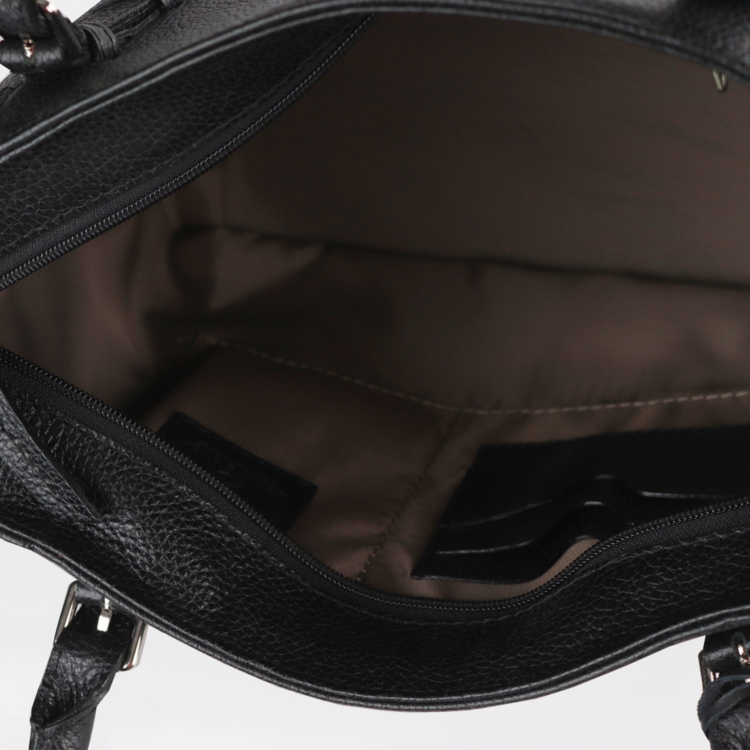 Froggie Shoes Shoes non / Black / 202-955 Effortless Elegance Bella Bianca Black Leather Tote - 202-955