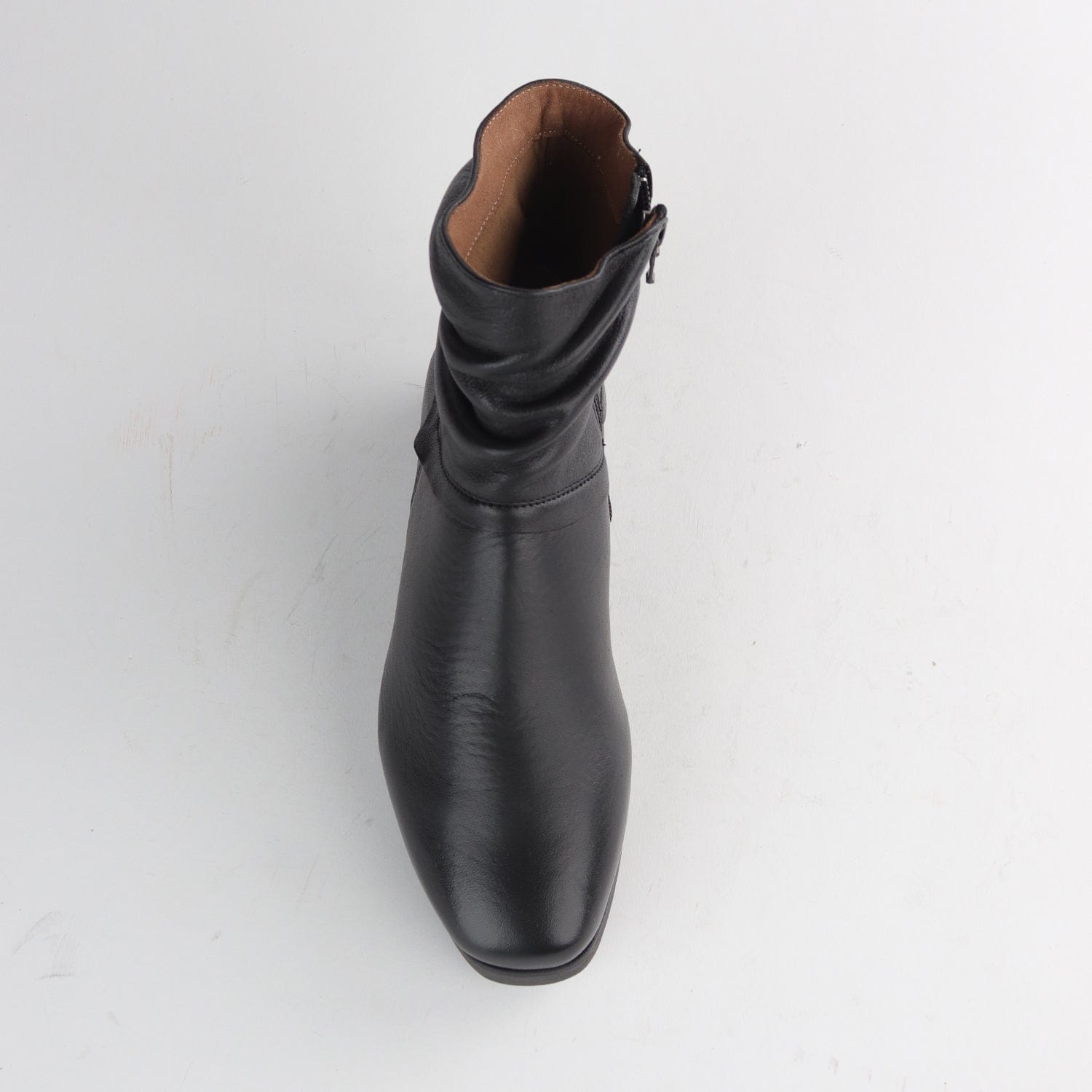 Froggie Shoes Shoes Ruched Flat Ankle Boot in Black - 12770