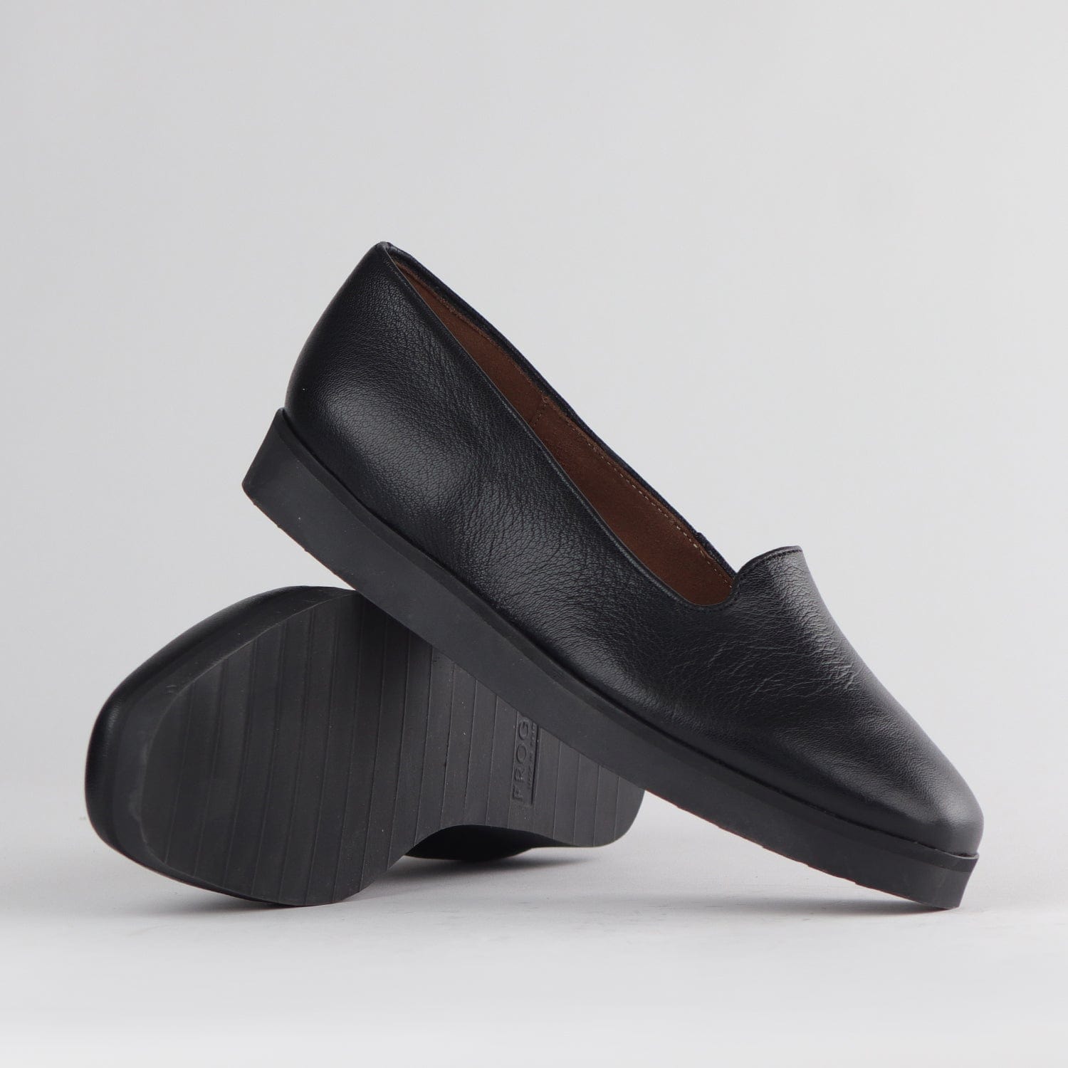 Froggie Shoes Shoes Square Toe Slipper Cut Shoe in Black - 12763