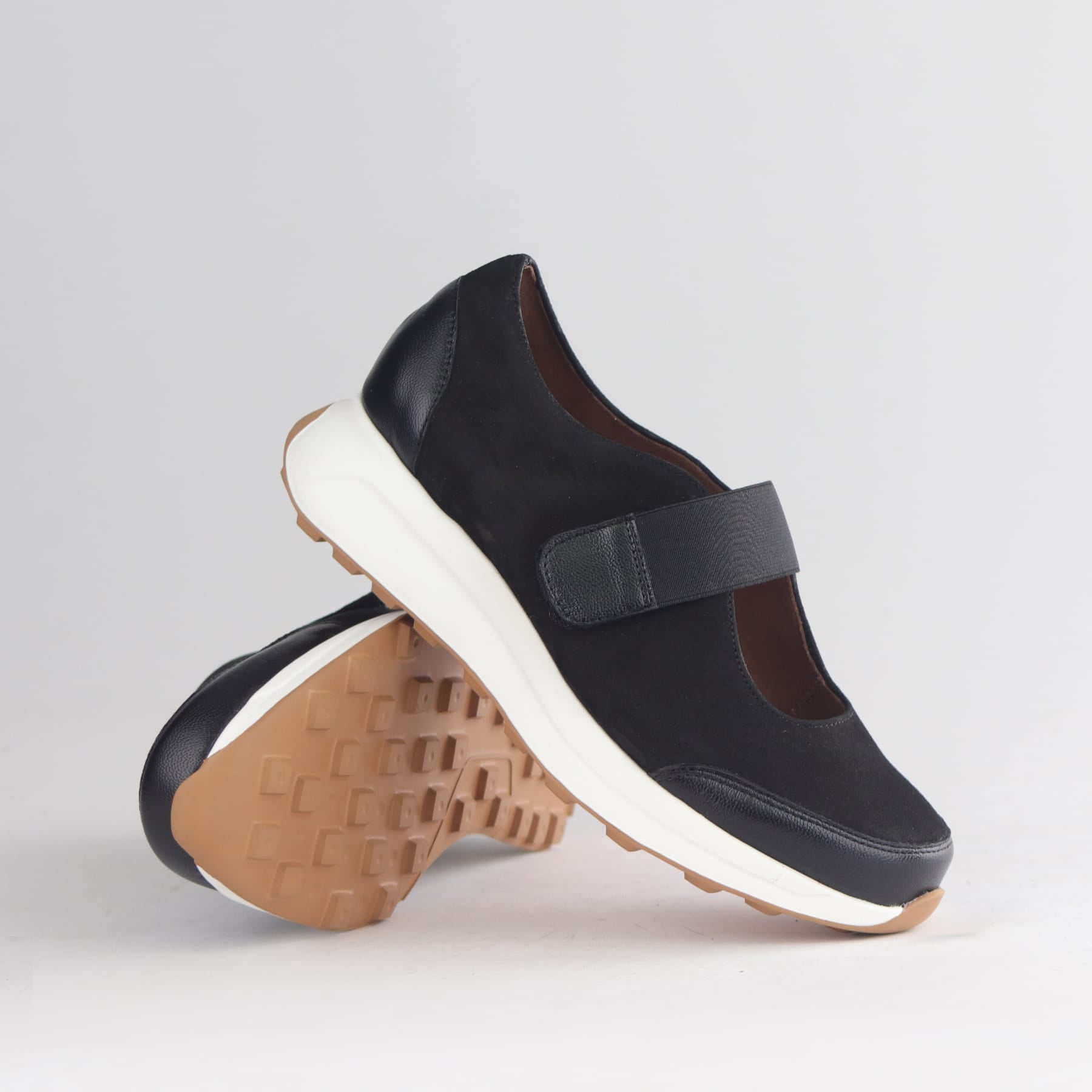 Froggie Shoes Sneakers Athleisure Mary Jane Sneaker